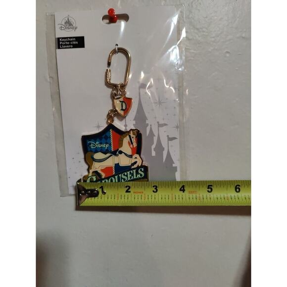 Disney Carousel Horse King Arthur's Carousels Keychain Purse Charm - Picture 5 of 6